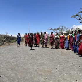 Welkom in Osiligilai Maasai Lodge in West Kilimanjaro met Caracal Tours & Safaris, Tanzania
